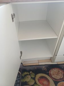 Почистени кухненски шкафове